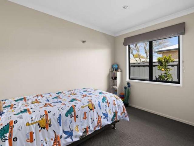 House for sale in Frimley, Hastings