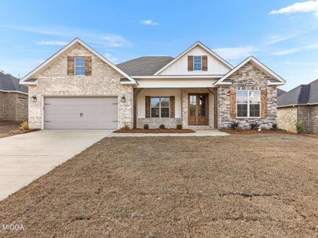 House for sale in Bonaire, Georgia