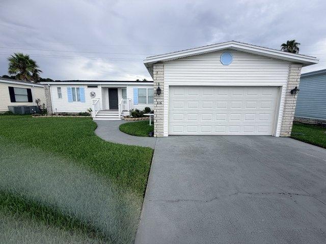 House for sale in Auburndale, Florida