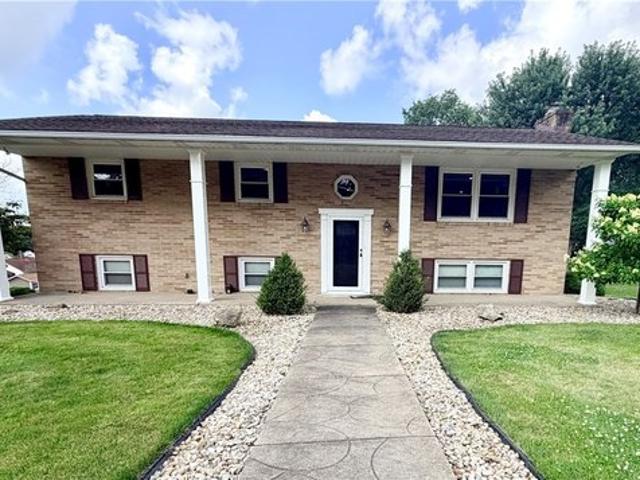 House for sale in Dover, Ohio