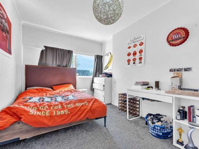 House for sale in Hillsborough