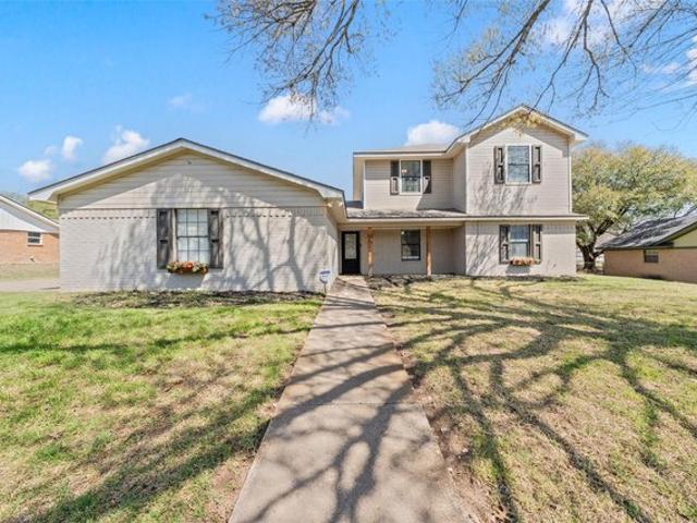 House for sale in Hewitt, McLennan County