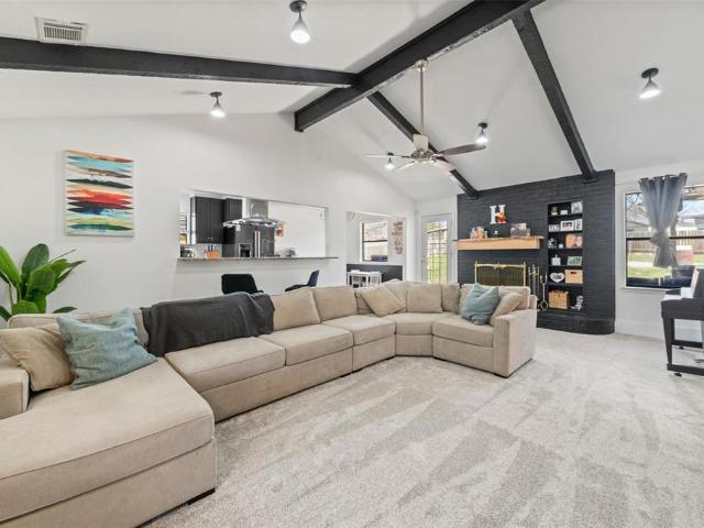 House for sale in Hewitt, Texas