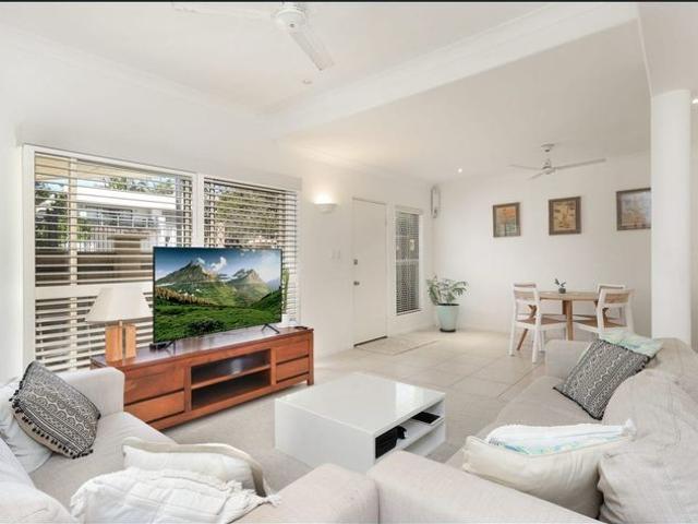 Townhouse for rent in Alexandra Headland, Sunshine Coast Regional