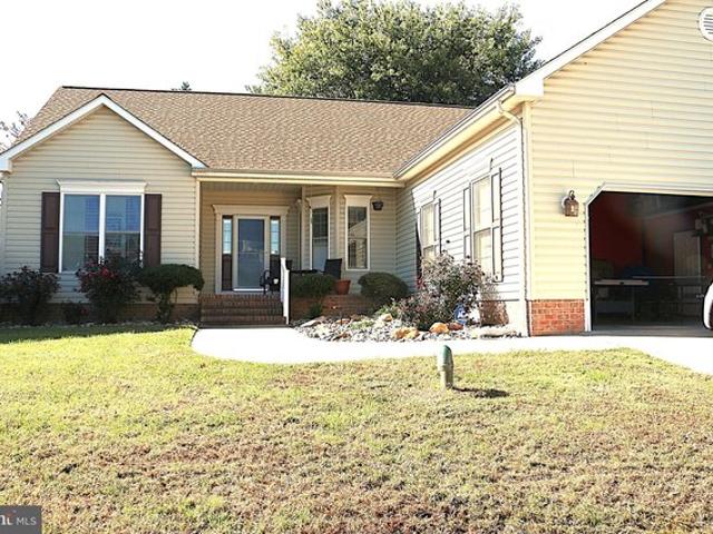 House for sale in Kent Cove, Stevensville