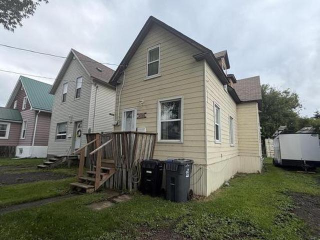 House for sale in Thunder Bay, Ontario