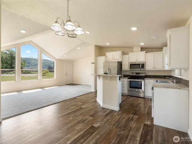 House for sale in Mossyrock, Washington
