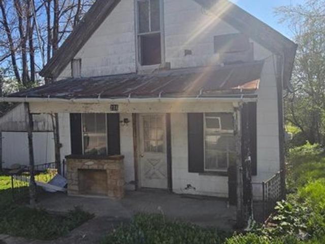 House for sale in Russellville, Ohio