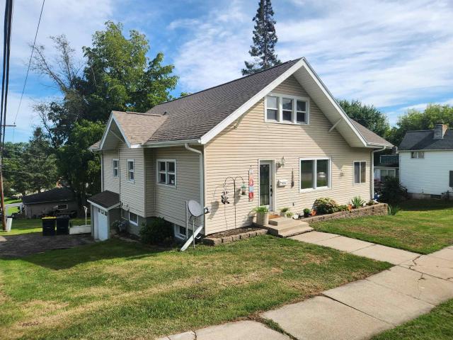 House for sale in Elroy, Juneau County
