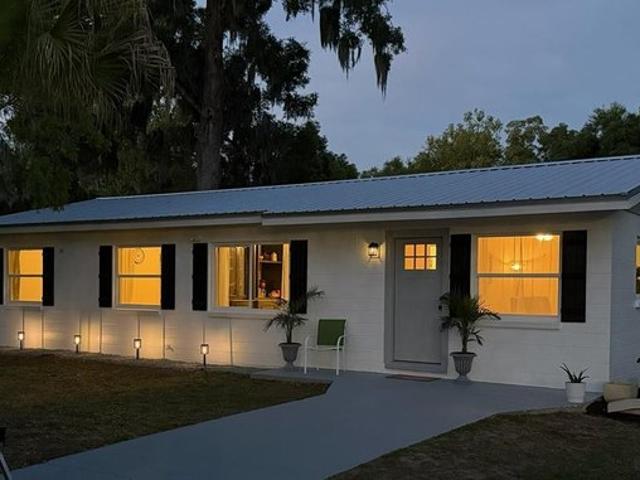 House for sale in Trenton, Florida