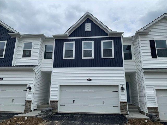 Townhouse for sale in Harmony, Pennsylvania