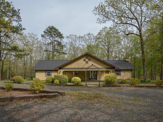 House for sale in Ark