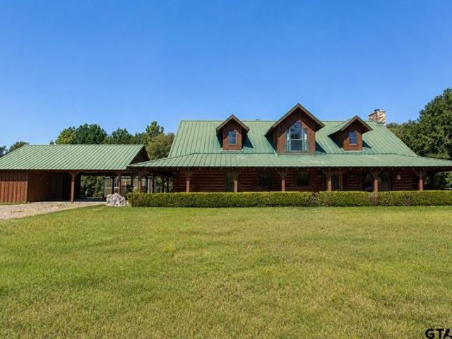 Farm for sale in Gladewater, Texas
