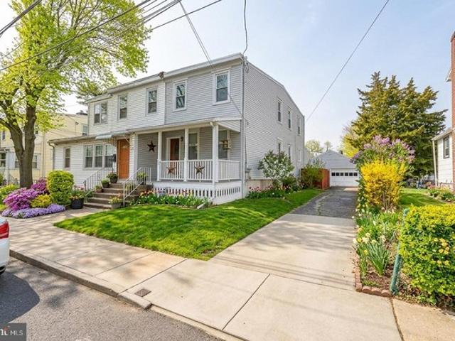 Townhouse for sale in Delco, Pennsylvania