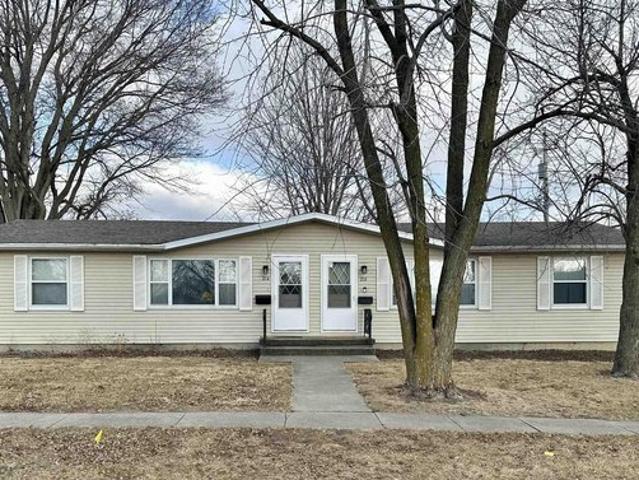 House for sale in Chariton, Iowa