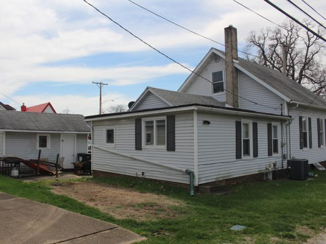 House for sale in Clinton, Illinois