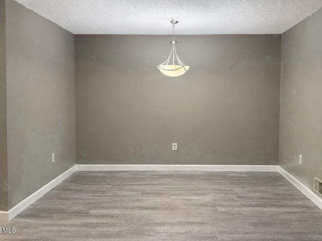 Condo for sale in Kendall Park, New Jersey