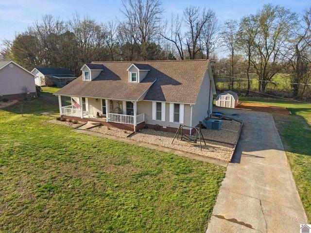 House for sale in Mayfield, Kentucky