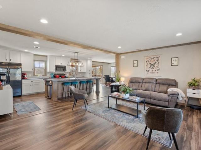 House for sale in Navarro, Texas