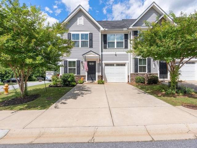 Townhouse for sale in Fountain Inn, South Carolina