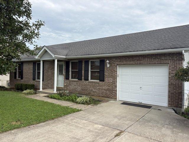 House for sale in Williamstown, Kentucky