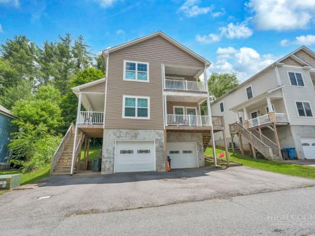 Townhouse for sale in Watauga, North Carolina