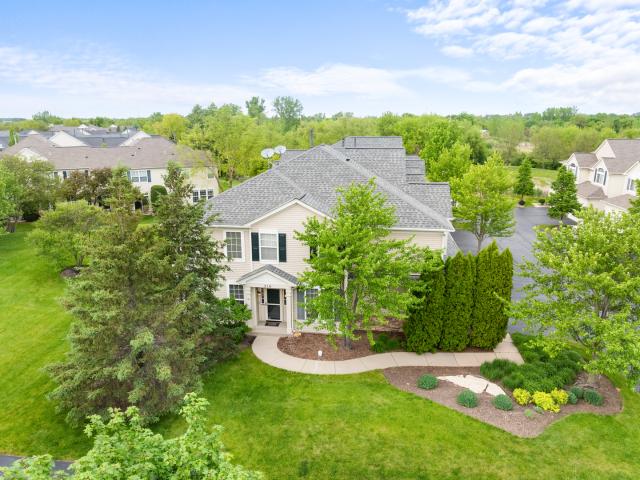 Townhouse for sale in Gilberts, Illinois