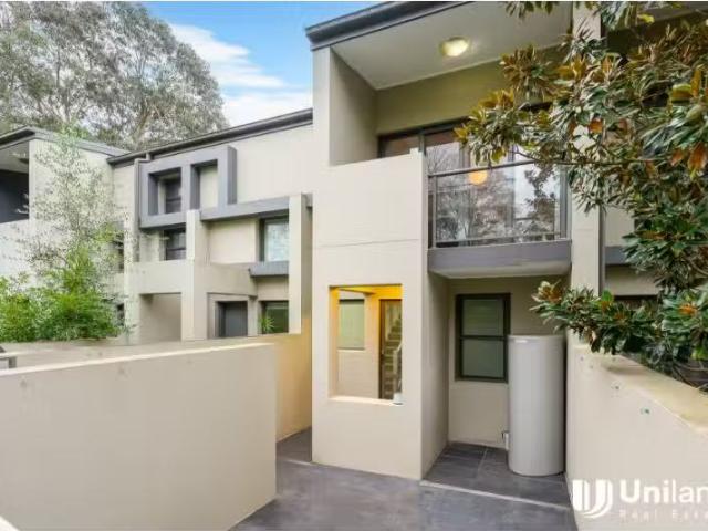 Condo for rent in Sydney, New South Wales