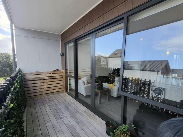 Apartment for rent in Awhitu, Oroua County