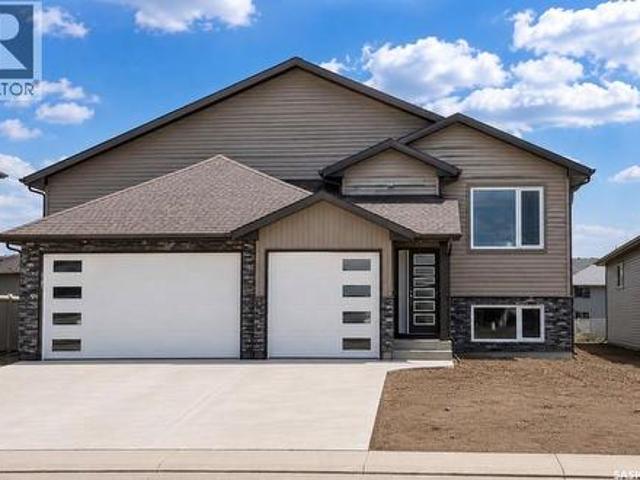 House for sale in Warman, Saskatchewan