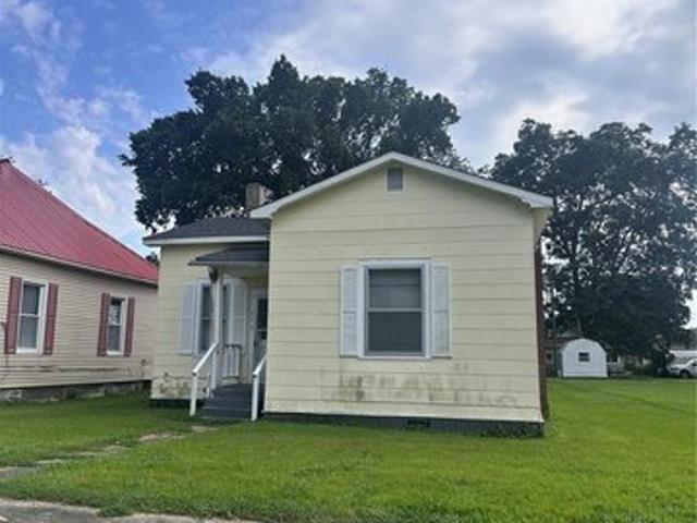 House for sale in Chaffee, Missouri