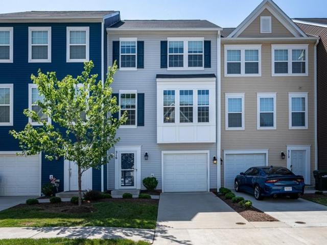 Townhouse for sale in Virginia