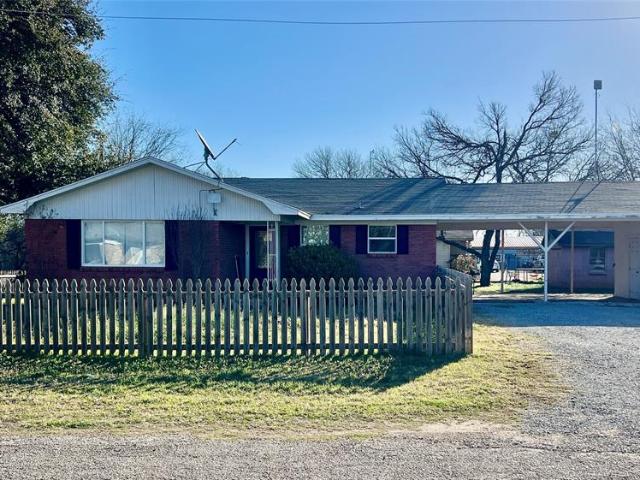 House for sale in Strawn, Texas