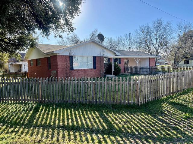 House for sale in Strawn, Texas