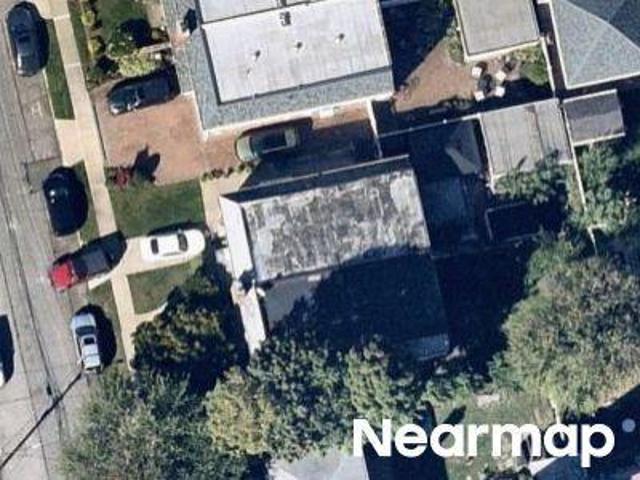 House for sale in Queens, Arverne