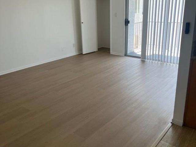 Apartment for rent in Canoga Park, California