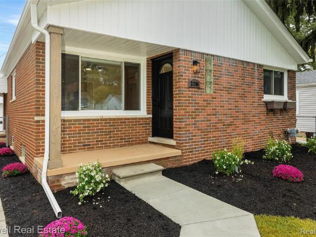 House for sale in Saint Clair Shores, Macomb County