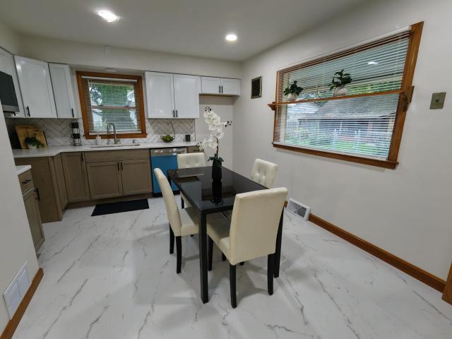 House for sale in Honey Creek Settlement, West Allis
