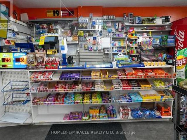 Commercial for sale in Cooksville, Mississauga
