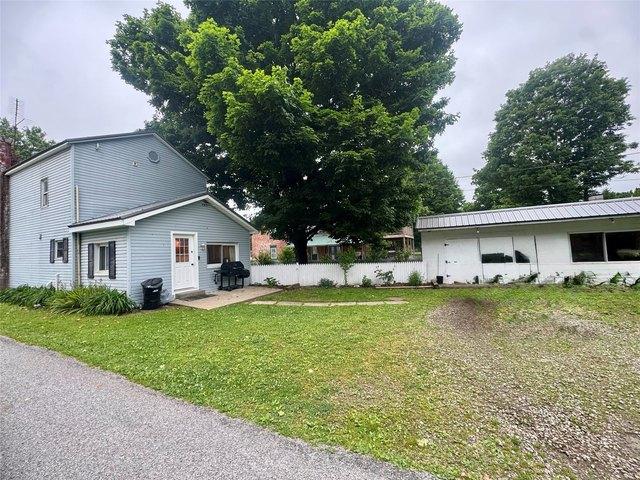 House for sale in Crawford, Pennsylvania
