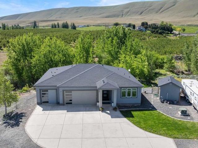 House for sale in Benton City, Washington