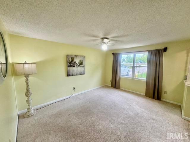 House for sale in Woodburn, Allen County