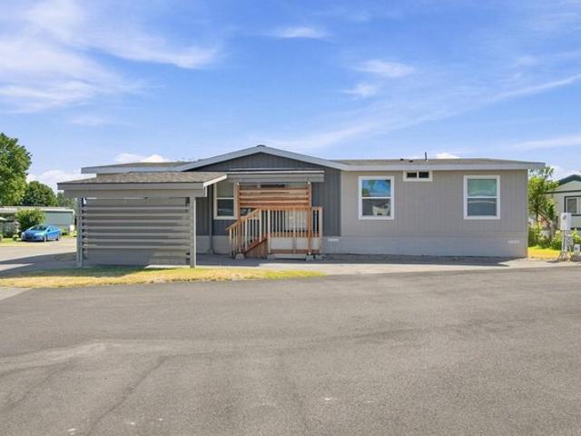 House for sale in Newman Lake, Washington