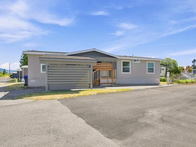 House for sale in Otis Orchards-East Farms, Spokane County