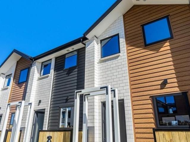 House for rent in Massey, Henderson-Massey