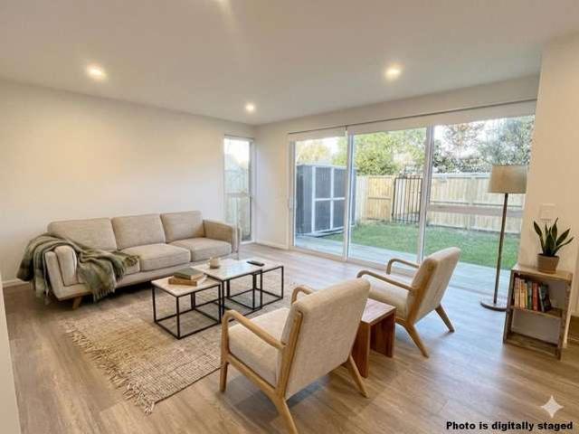 House for sale in Edgeware, Canterbury