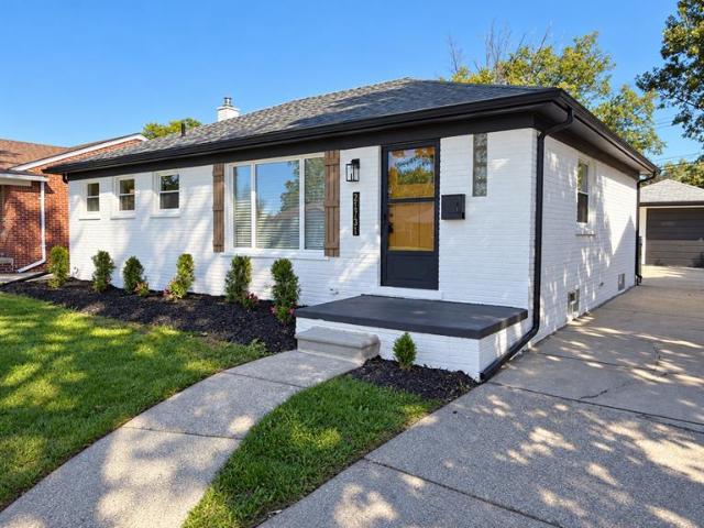 House for sale in Saint Clair Shores, Macomb County
