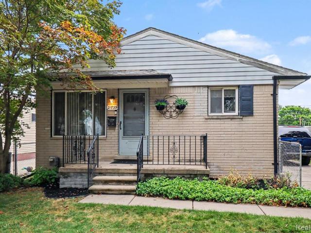 House for sale in Saint Clair Shores, Michigan