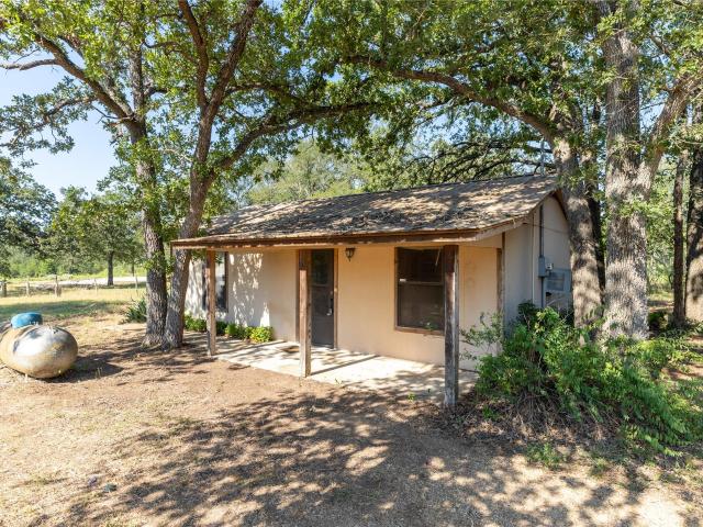 House for sale in Milam, Texas