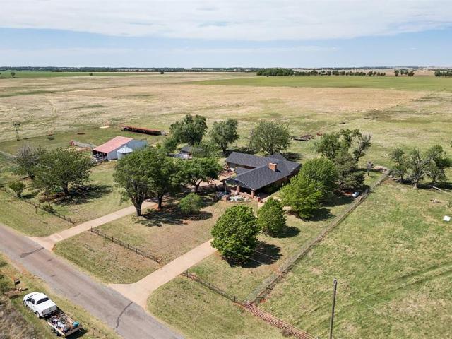 House for sale in Washita, Oklahoma